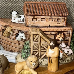 Noahs Ark Vintage Home Interior Collection Collectible HomeCo Wood Accent